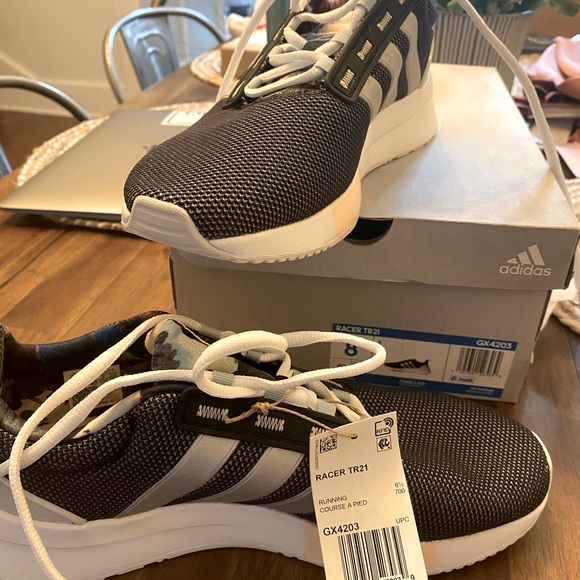 NWT! Adidas Racer TR21 Cloudfoam Running Shoes - Picture 4 of 4